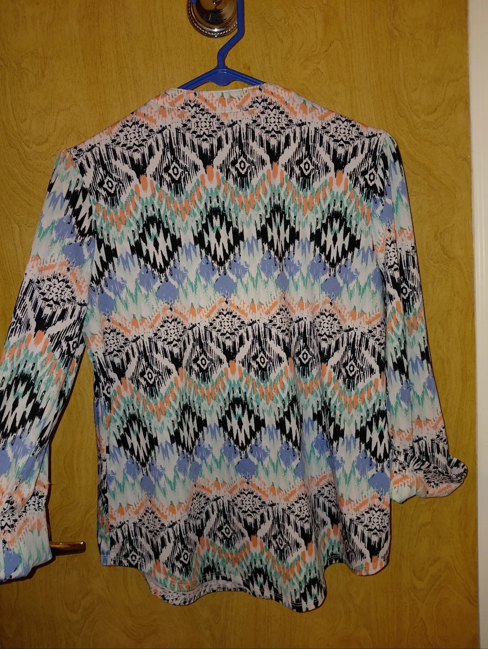 Ava & Grace Multicolor Aztec-Pattern Button Front Tunic - Picture 3 of 4